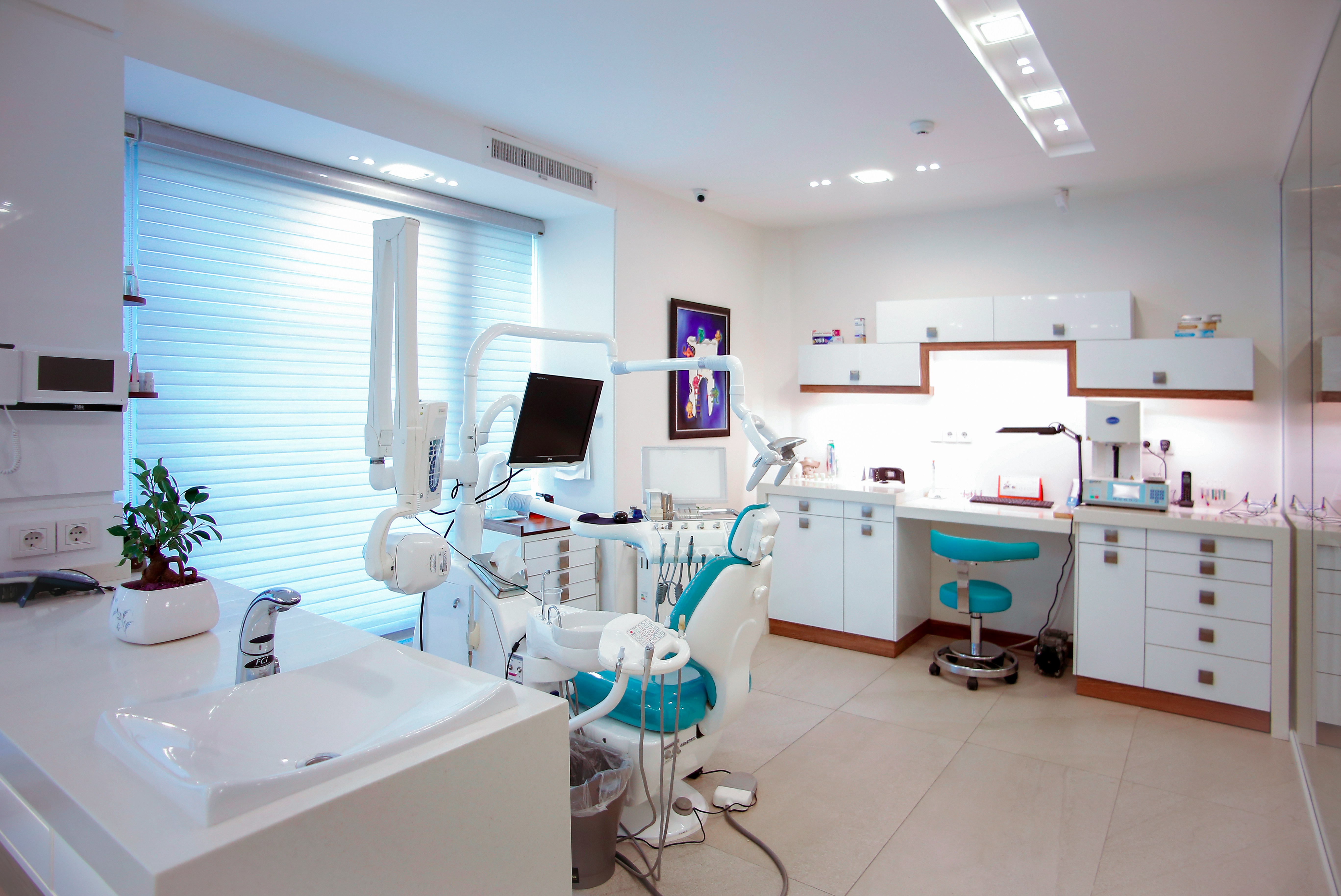 Dental care at iDent Dental Speciality & Cosmetic Centre